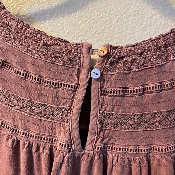 Twill Crochet Yoke Blouson Sleeve Top By Torrid - Picture 4 of 5